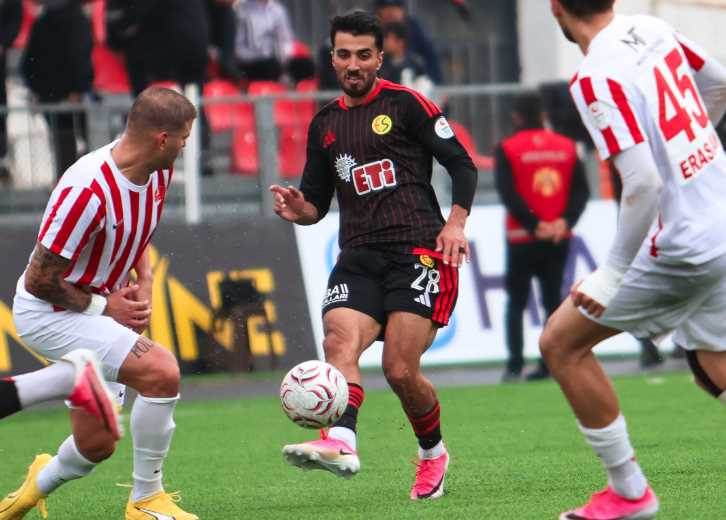 Eskişehirspor'da Hasan Kaya’dan hat-trick sonrası şampiyonluk mesajı