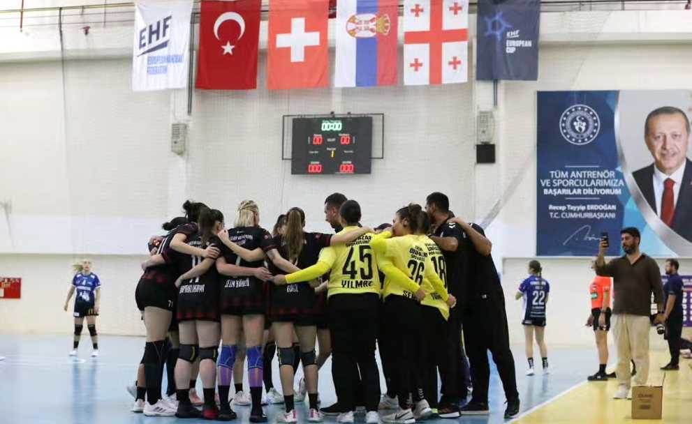 Evimizde kazanmalıyız