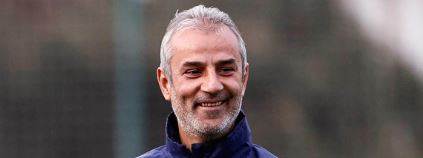 Fenerbahçe'nin Yeni Teknik Direktörü İsmail Kartal Kimdir? İsmail Kartal Hangi Takımları Çalıştırdı?