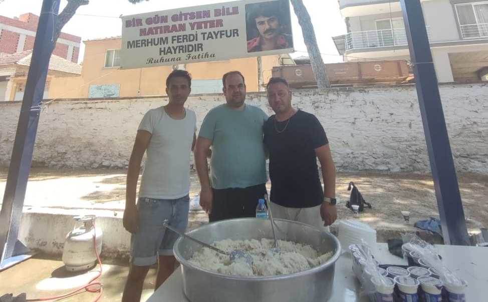 Ferdi Tayfur sevgisi ölmedi: Aydın’da 500 kiş…