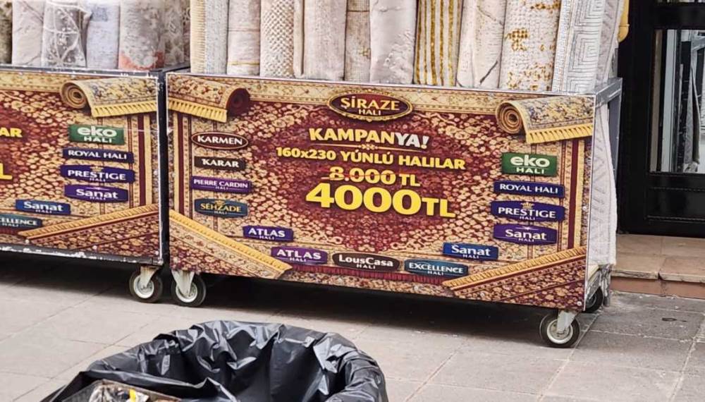 Halı mağazalarında yarı yarıya indirim kampan…