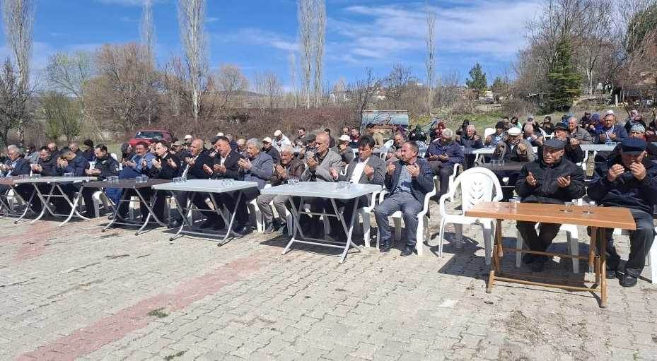 Hisarcık'ta depremde hayatını kaybedenler içi…