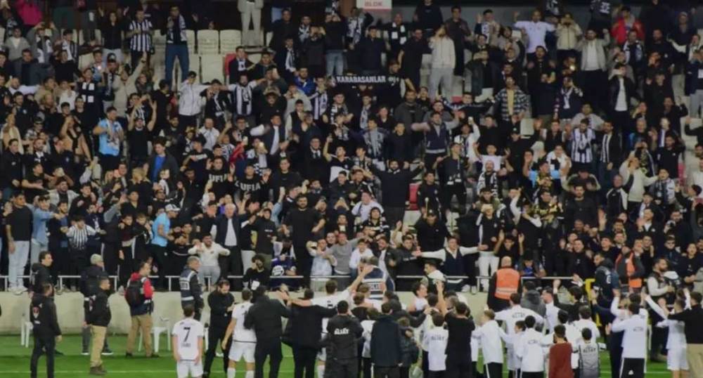 İzmir ekibinde alarm zilleri: Borç dudak uçuklattı