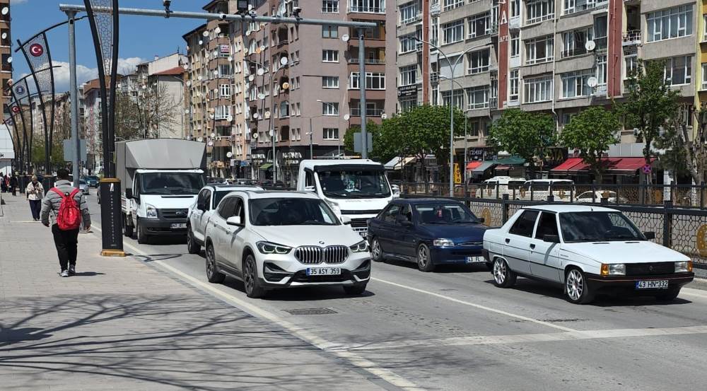 Kütahya'da otomobil sayısındaki artış Türkiye…