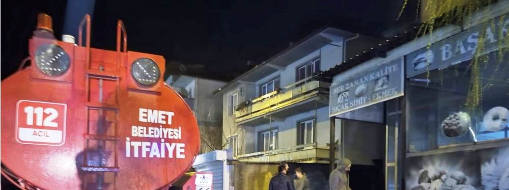 Kütahya Emet’te depo yangını paniğe neden old…