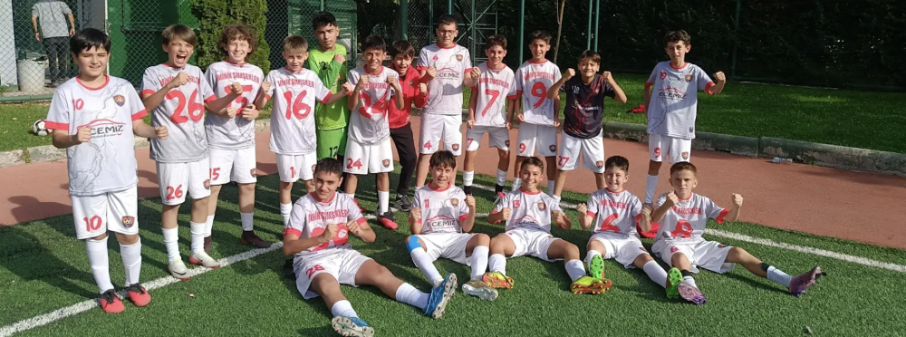 Minik Şimşekler’den ilk maçta güzel oyun