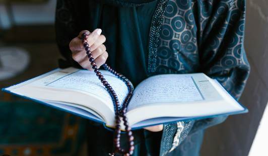 Mümtehine Suresi Okunuşu, Arapça Yazılışı, Tü…