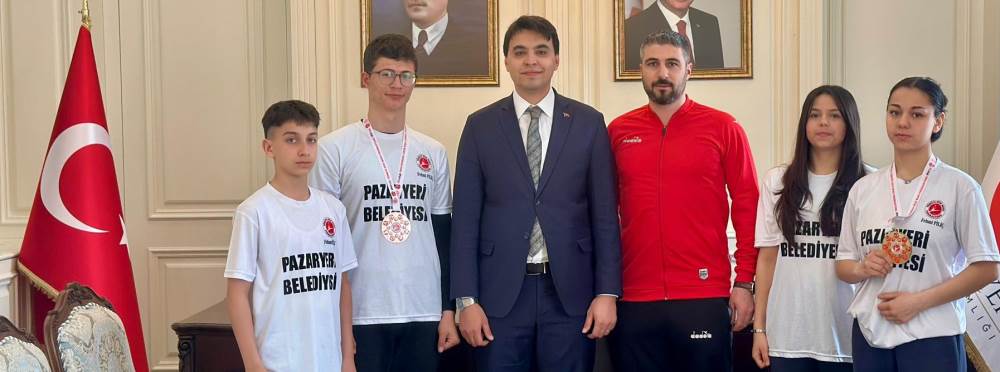 Şampiyonlar Pazaryeri'nin gururu oldu