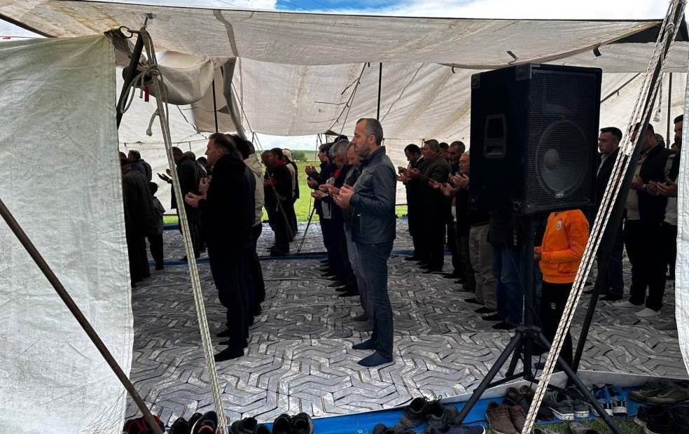 Sivrihisar’da yağmur sevinci sükür dualarıyla…