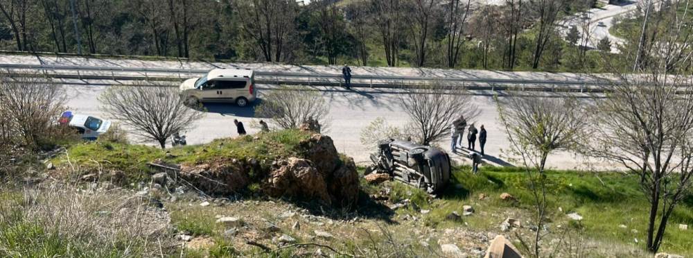 Tavşanlı’da korkutan olay: Araç uçuruma yuvar…