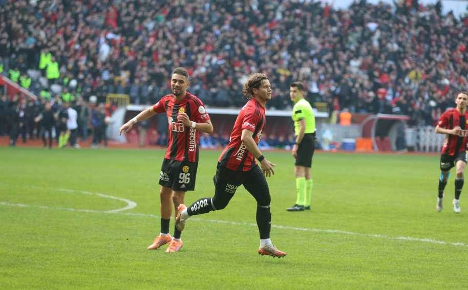 Tayfun 7 gole ulaştı