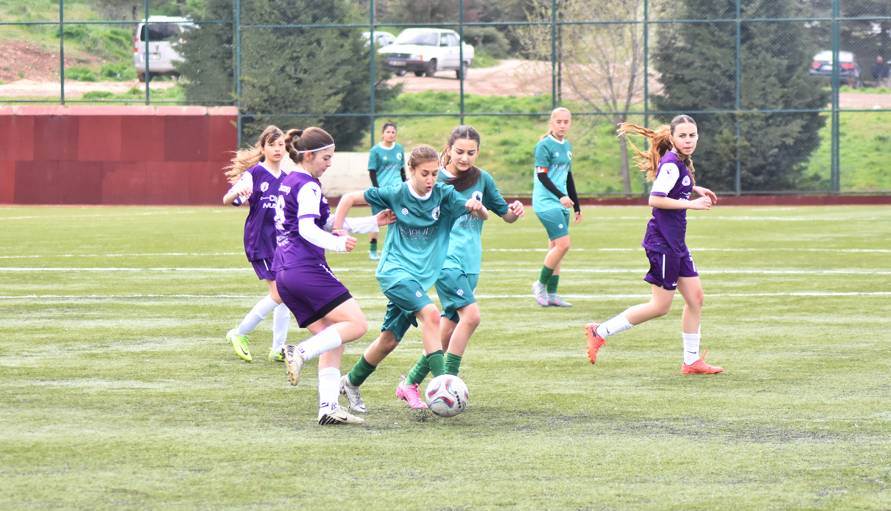 U15 Kızlar’da tüm maçlar aynı sahada