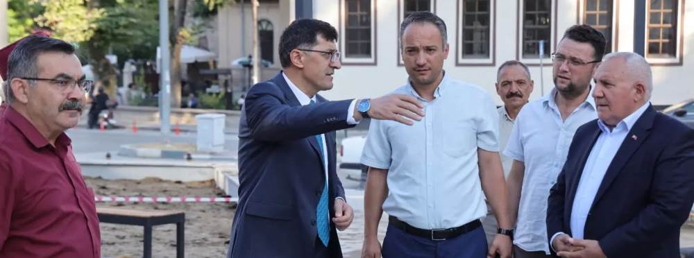 Ulu Cami çevresinde tarihi doku için titiz ça…