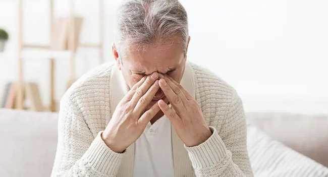 Uzmanından demans hastalarının bakımı için kr…